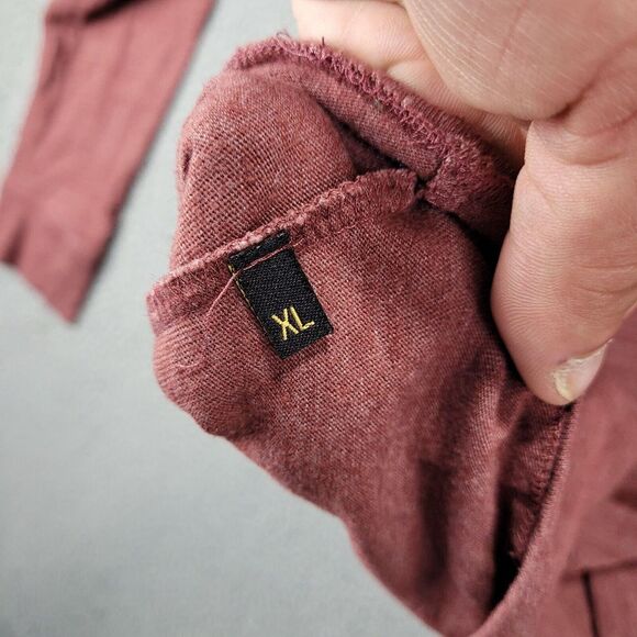 Fossil Shirt Mens Extra Large Red Crew Neck Preppy Basic Minimal Tee - Picture 9 of 10